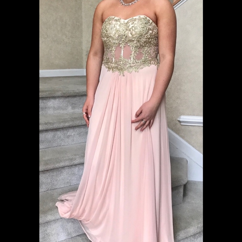 Prom gown